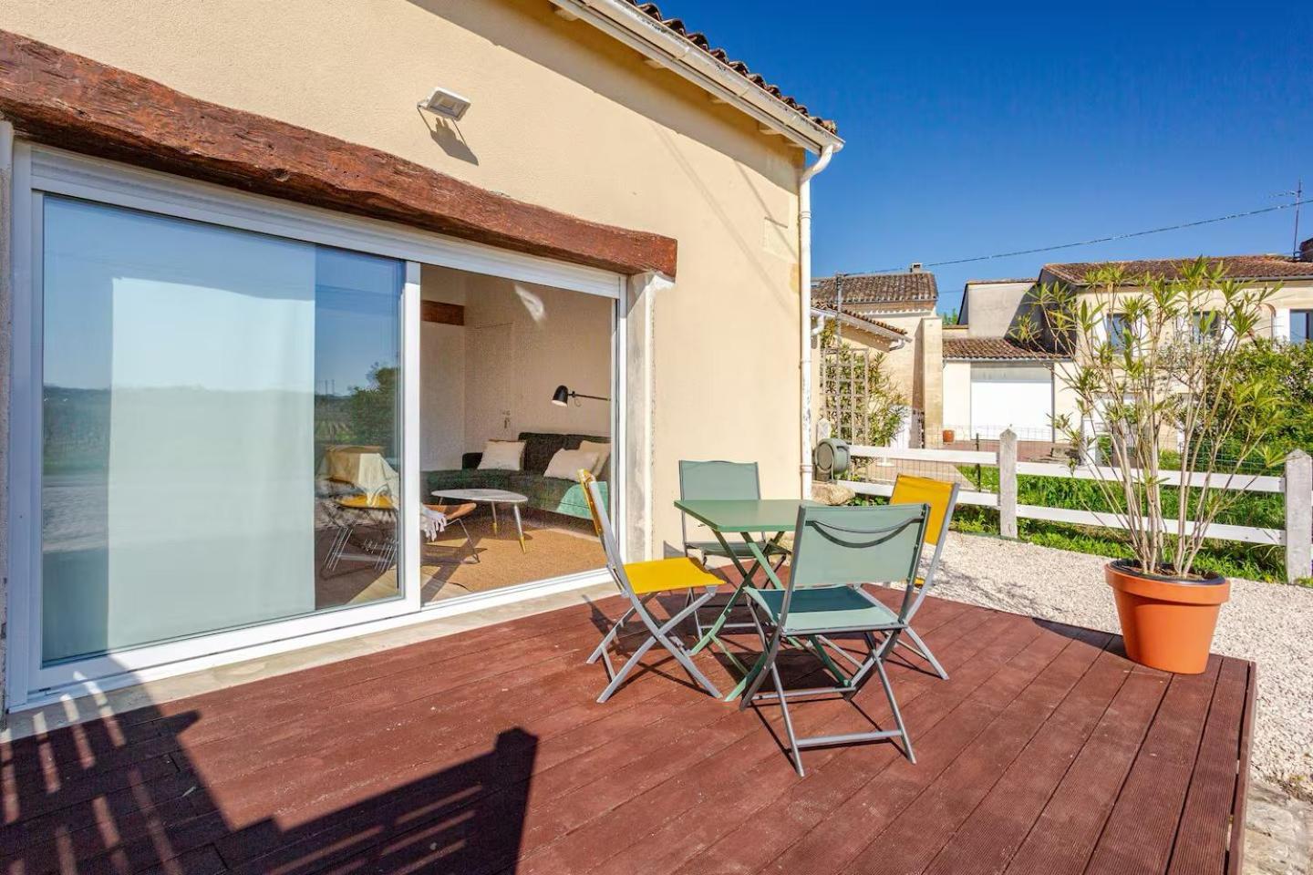 Guesthouse Les Maurins Saint-Sulpice-de-Faleyrens Esterno foto