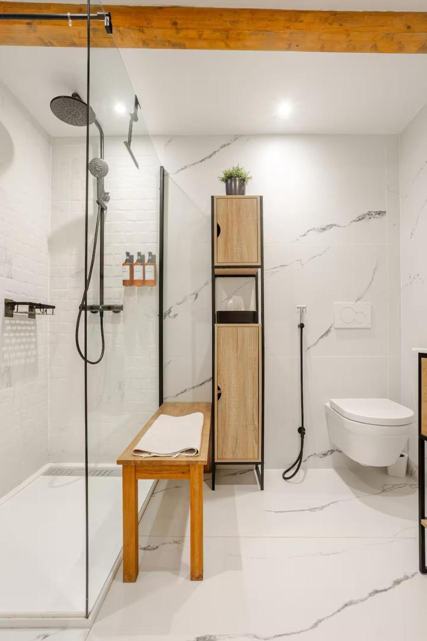 Guesthouse Les Maurins Saint-Sulpice-de-Faleyrens Esterno foto
