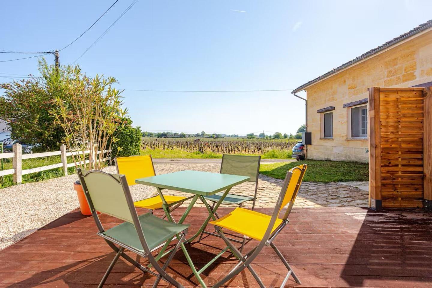Guesthouse Les Maurins Saint-Sulpice-de-Faleyrens Esterno foto