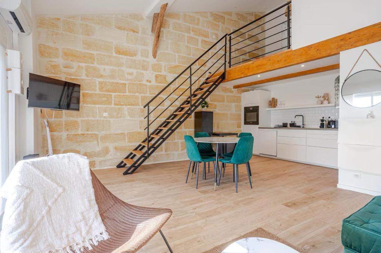 Guesthouse Les Maurins Saint-Sulpice-de-Faleyrens Esterno foto